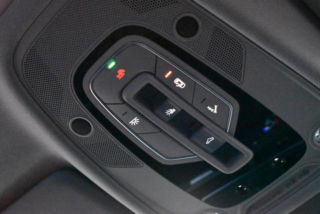 アウディ Ａ４オールロードクアトロ（新潟県新潟市西区）