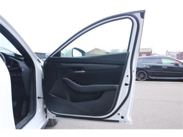 MAZDA3ファストバック（新潟県新潟市東区）画像30