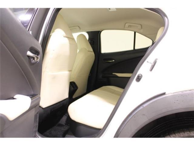 レクサスUX(新潟県新潟市東区)