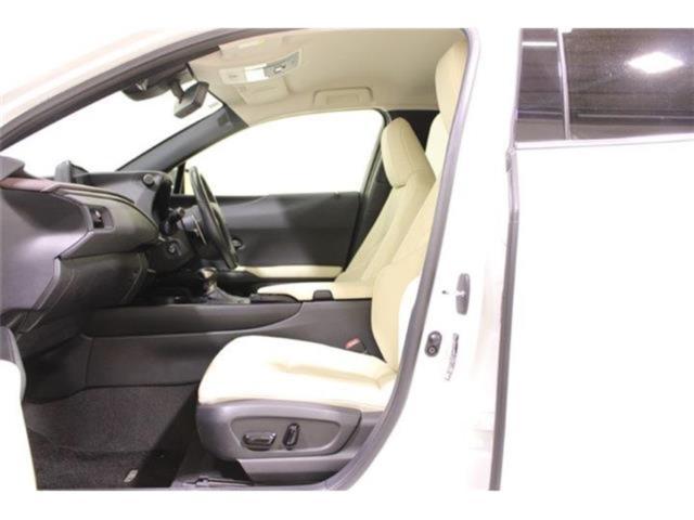 レクサスUX(新潟県新潟市東区)