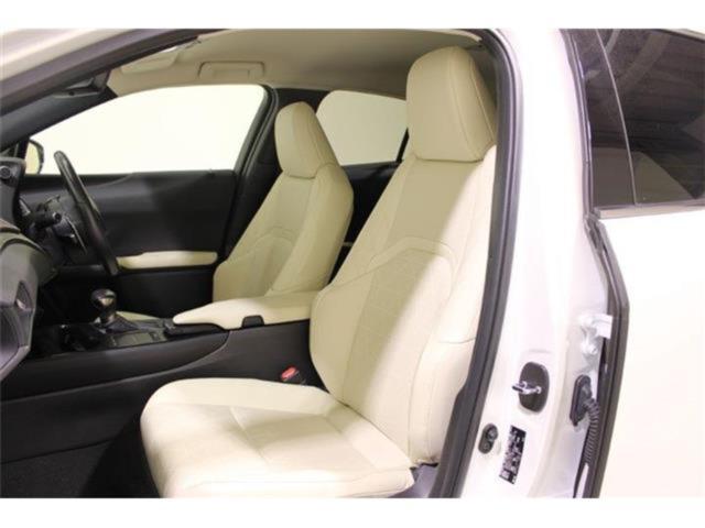 レクサスUX(新潟県新潟市東区)