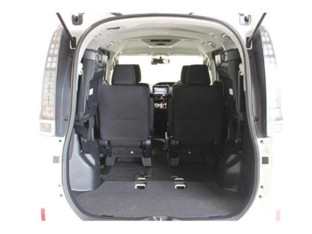 ヴォクシー（新潟県新潟市東区）