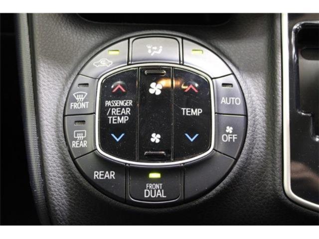 ヴォクシー（新潟県新潟市東区）