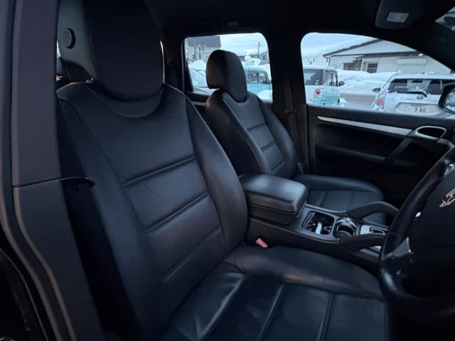 ポルシェ カイエン(新潟県長岡市)