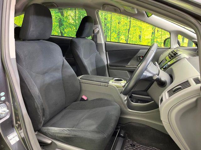 プリウスα(新潟県新潟市東区)