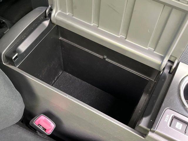 プリウスα(新潟県新潟市東区)