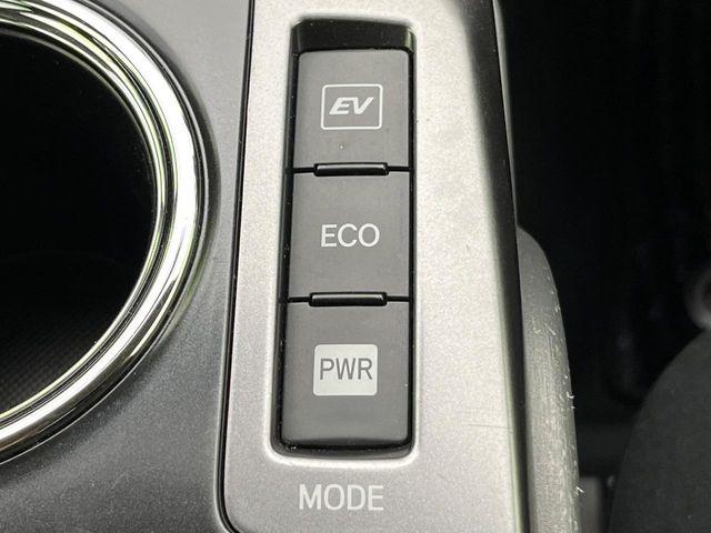 プリウスα(新潟県新潟市東区)