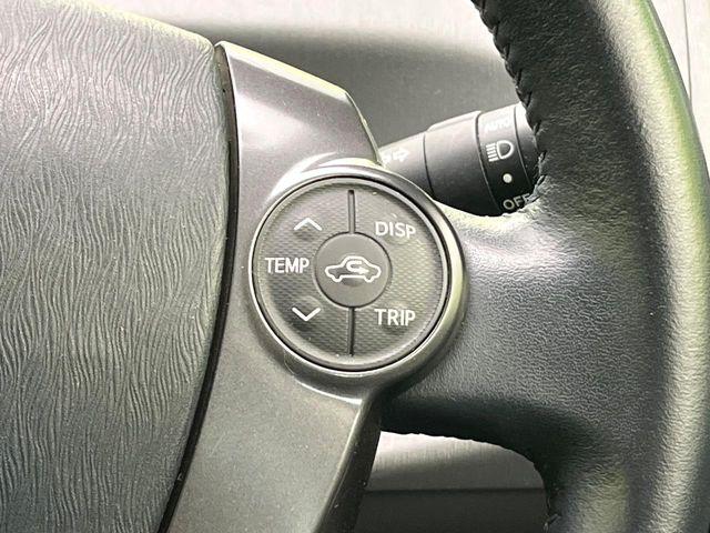 プリウスα(新潟県新潟市東区)