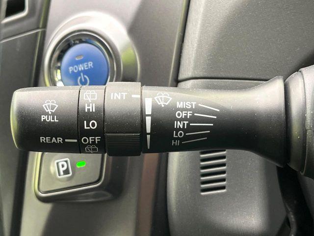 プリウスα(新潟県新潟市東区)