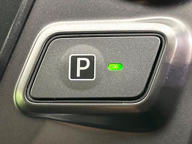 プリウスα(新潟県新潟市東区)