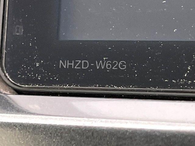 プリウスα(新潟県新潟市東区)