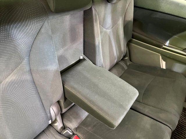 プリウスα(新潟県新潟市東区)