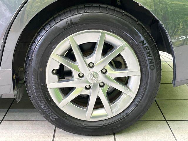 プリウスα(新潟県新潟市東区)