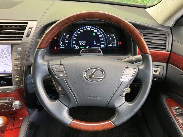 レクサスLS(新潟県新潟市南区)