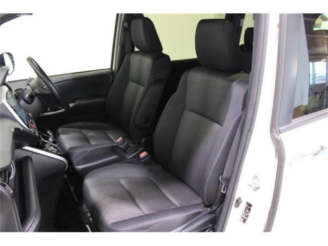 ヴォクシーハイブリッド（新潟県新潟市東区）画像48