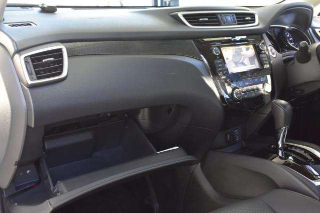 エクストレイル（新潟県新潟市西区）