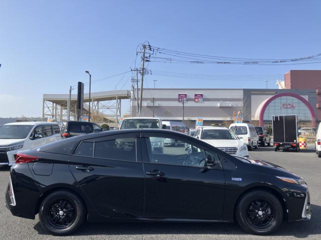 プリウスPHV(新潟県新潟市西区)