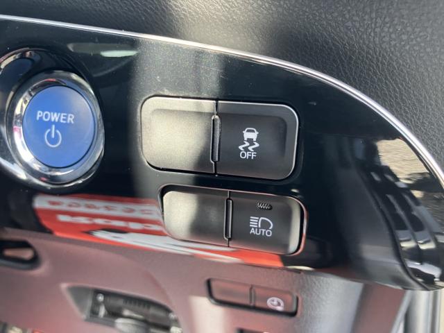 プリウスPHV(新潟県新潟市西区)