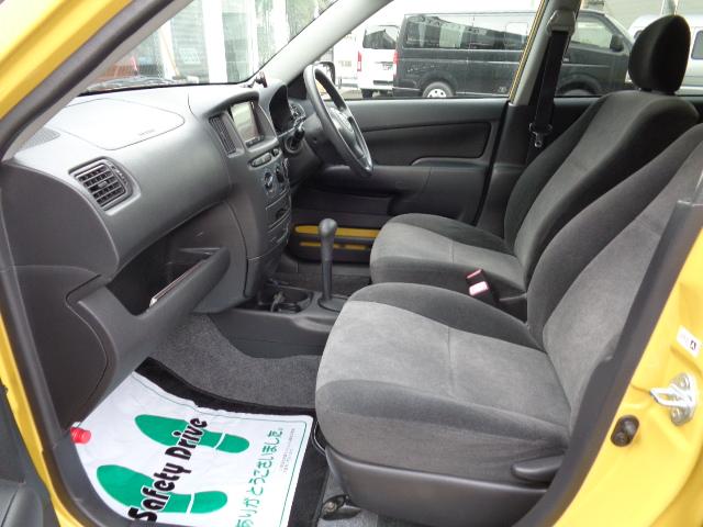 当社、販売車輌はすべてご納車後、3ヶ月または3,000kmまで無料保証付です。万一の場合でも、安心してお乗りいただけます。