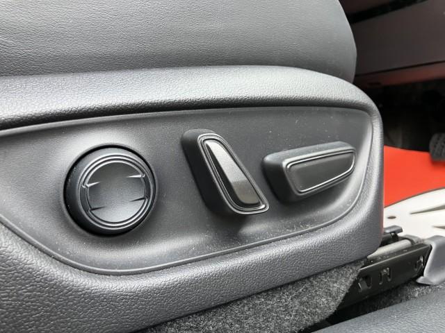 レクサスLBX(新潟県燕市)