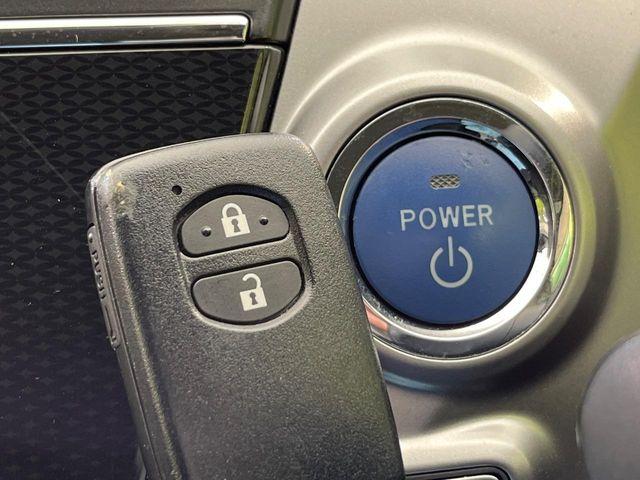 プリウスα（新潟県新潟市南区）