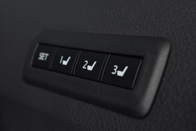 ヴェルファイア（新潟県新潟市西区）