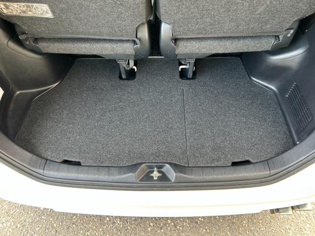 ヴォクシーハイブリッド(新潟県新潟市南区)