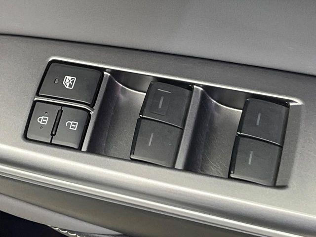 クラウンハイブリッド(新潟県新潟市南区)