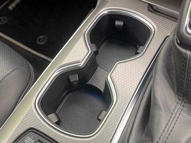 クラウンハイブリッド(新潟県新潟市南区)