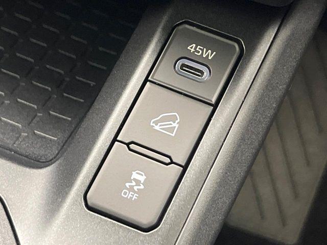 ＲＡＶ４（新潟県新潟市南区）