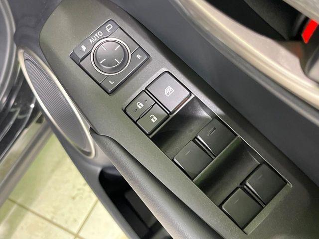 レクサスＮＸ（新潟県長岡市）