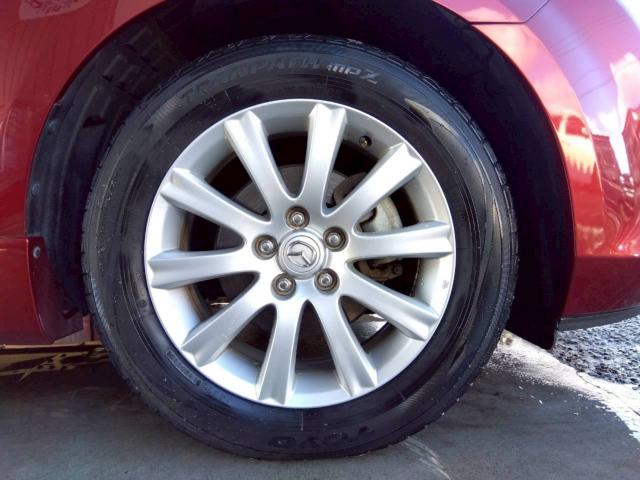 ２１５／６０Ｒ１７♪ノーマルタイヤ純正アルミホイール装着車♪各種アルミホイールや、スタッドレスタイヤも取扱いしております。是非ご相談ください♪