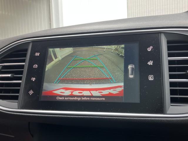 プジョー ３０８（新潟県燕市）