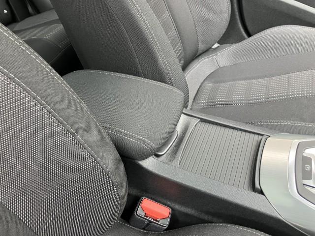 プジョー ３０８（新潟県燕市）