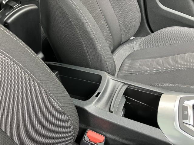 プジョー ３０８（新潟県燕市）