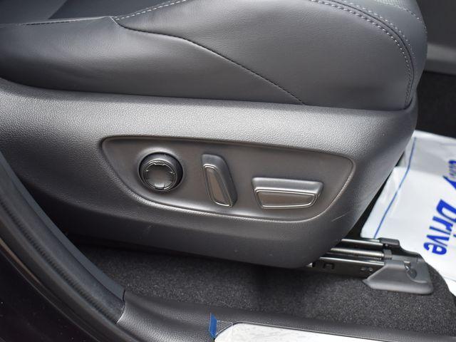 パワーシート：スイッチ操作でシートポジションを調節できるのはとても便利です！