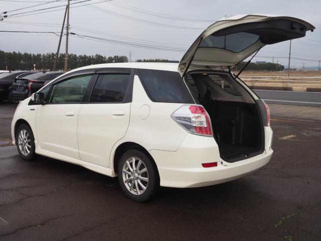 フィットシャトルハイブリッド（新潟県燕市）