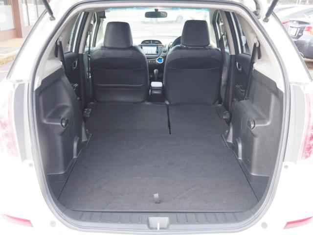 フィットシャトルハイブリッド（新潟県燕市）