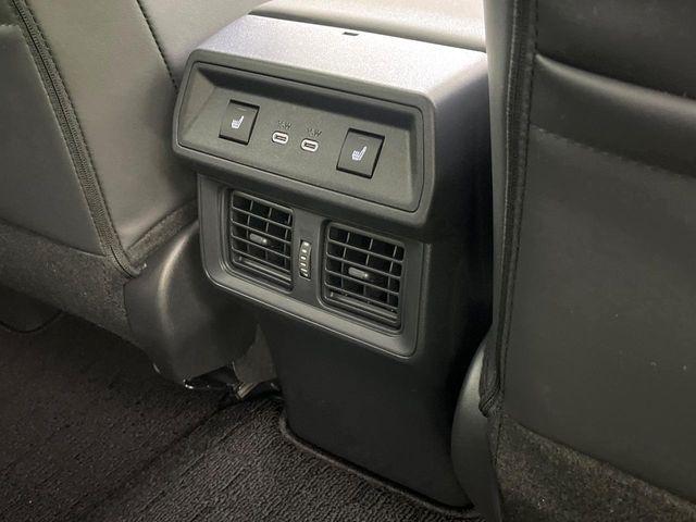 ＲＡＶ４（新潟県新潟市東区）