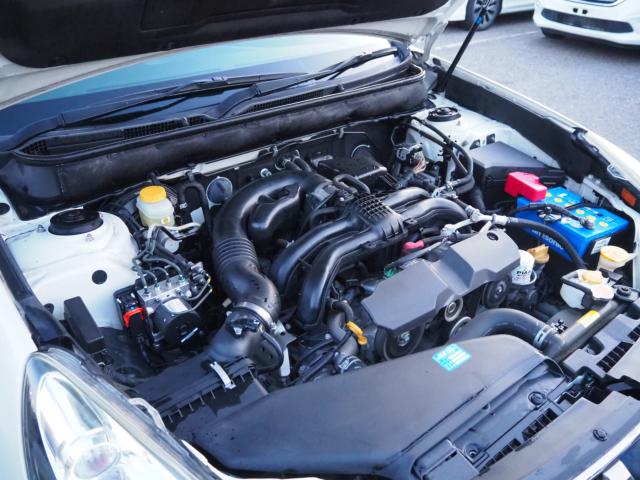 当社では入庫時にアイドリングチェック、試乗、装備品の確認を行っております♪