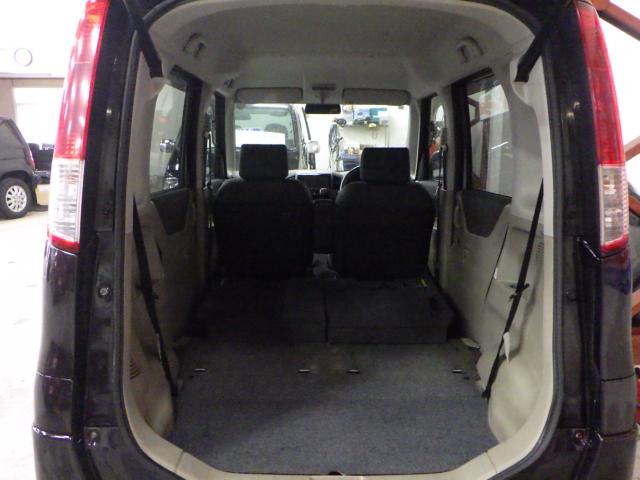 ・両側スライドドア（左側パワースライドドア　右側イージークローザードア）<br>・ＨＩＤ<br>・フォグライト<br>・ウィンカーミラー<br>・リアスポイラー<br>・タイミングチェーン<br>・社外ナビ（ＣＤ／ＤＶＤ再生可）<br>・フルセグＴＶ<br>・オートエアコン<br>・オートライト<br>・ベンチシート<br>・アームレスト<br>・プッシュスタートエンジン<br>・スマートキー<br><br><br> 等、充実装備の一台です！<br><br> ぜひ一度、現車を見にご来店ください！！