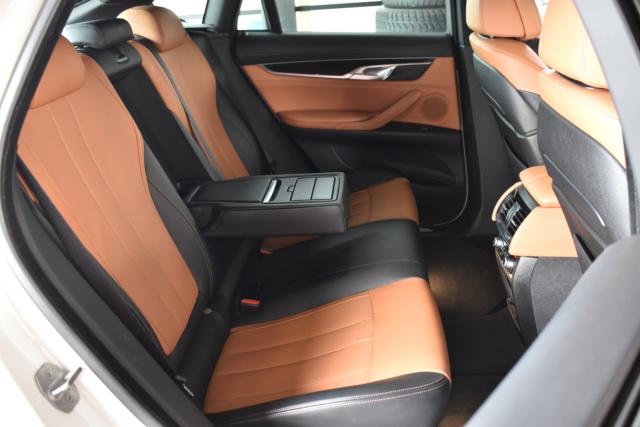 BMW X6(新潟県新潟市西区)