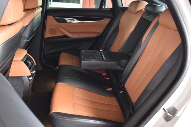 BMW X6(新潟県新潟市西区)