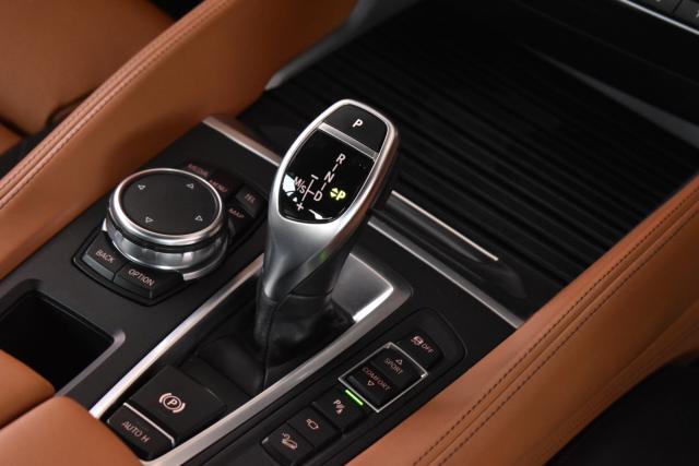 BMW X6(新潟県新潟市西区)