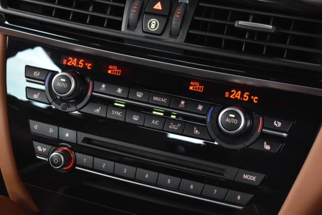 BMW X6(新潟県新潟市西区)