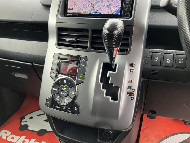 ヴォクシー（新潟県新潟市西区）画像8