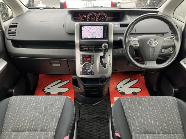 ヴォクシー（新潟県新潟市西区）画像4