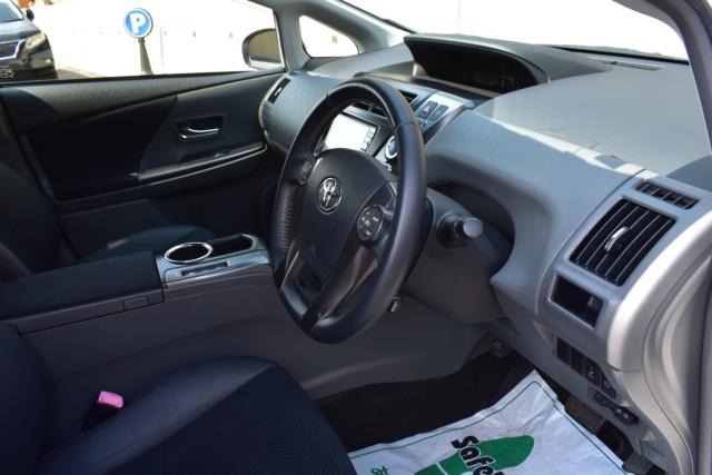 プリウスα（新潟県新潟市西区）