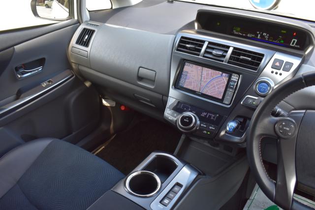 プリウスα（新潟県新潟市西区）