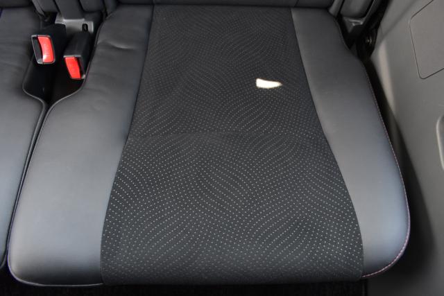 プリウスα（新潟県新潟市西区）